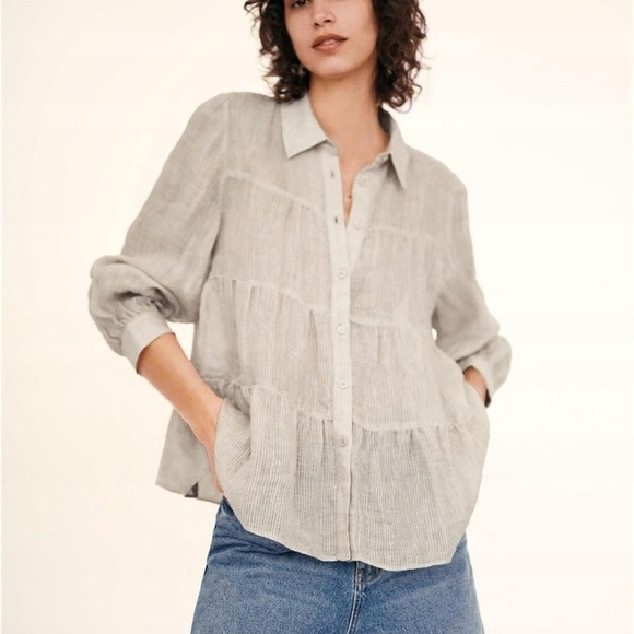 Zara Tops - Zara tiered long sleeve blouse